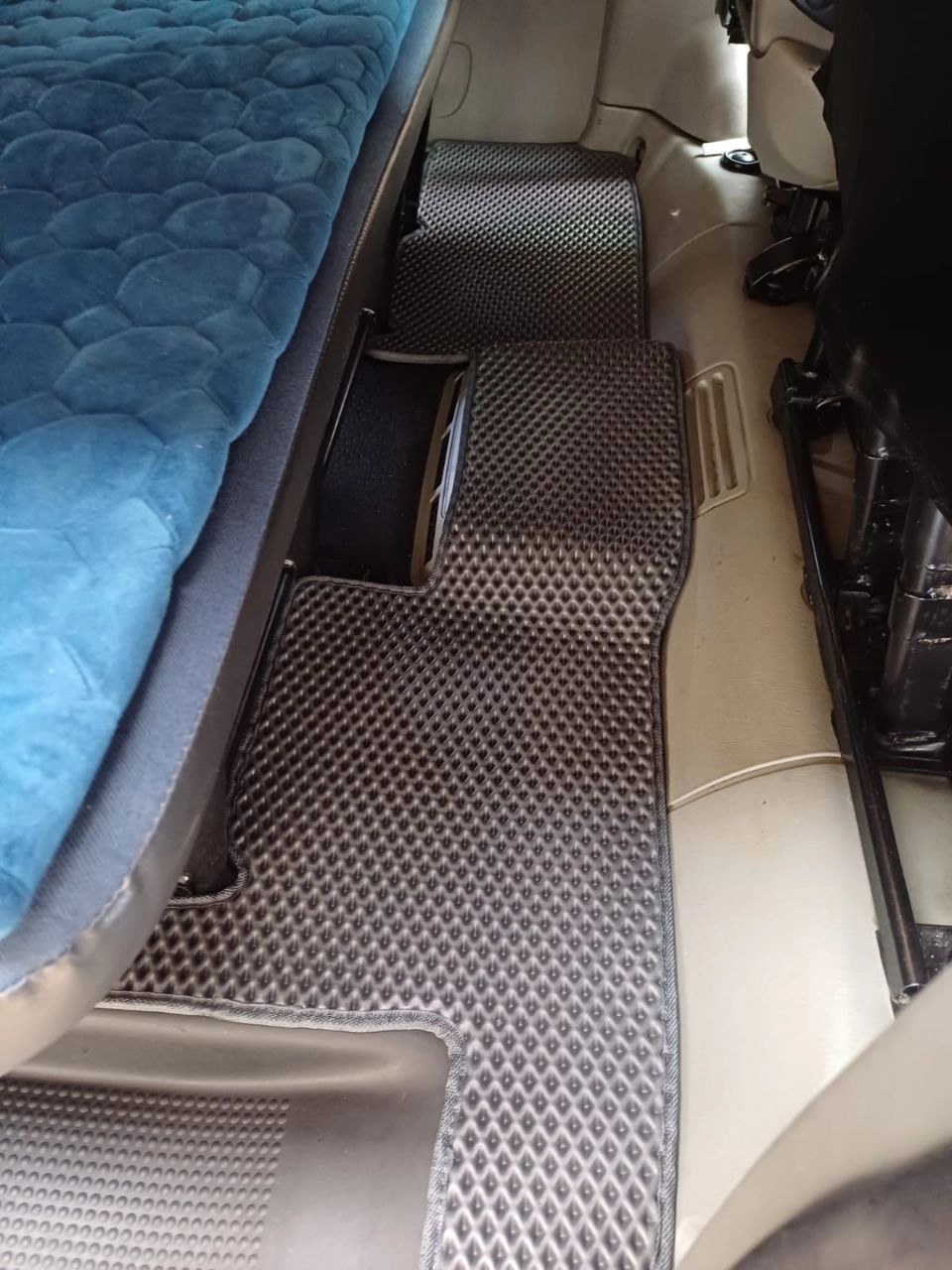 коврики эва для renault-trafic-ii-resta-2006-2014_03-05-24_10-36-35_135.webp