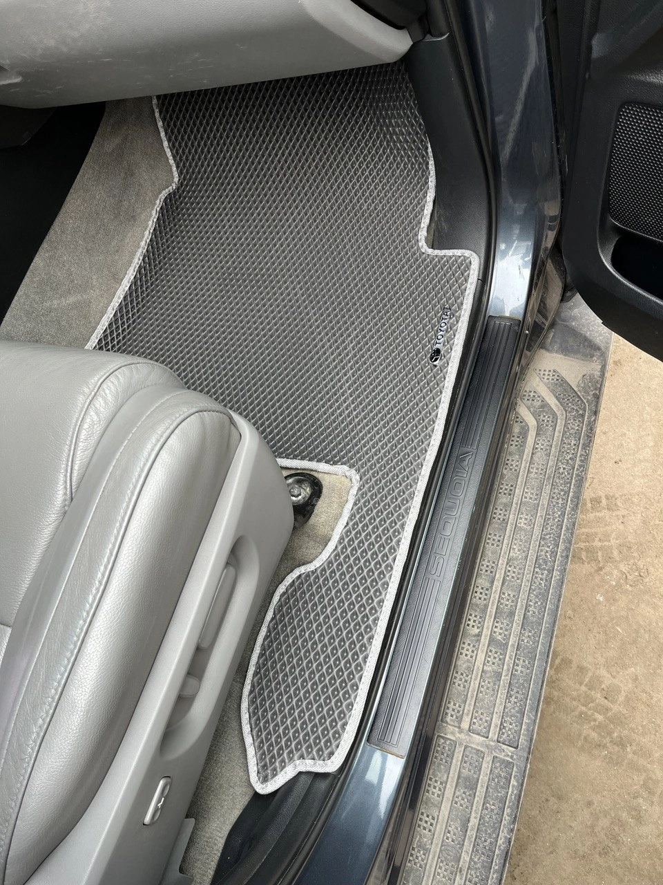 коврики эва для toyota-sequoia-ii-2008-2017_10-05-24_12-42-51_974.webp